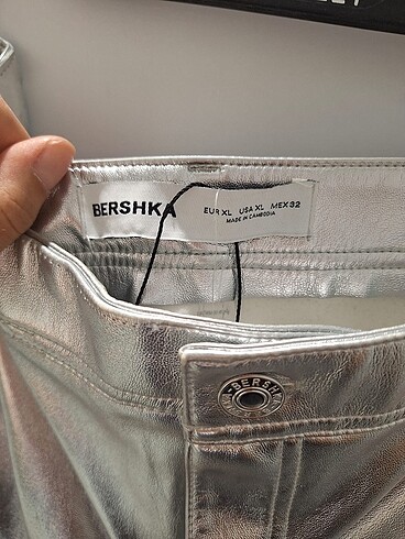 xl Beden gri Renk Bershka pantolon