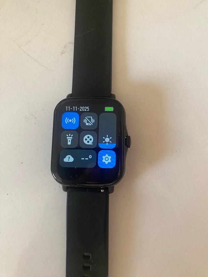 Siyah Akıllı Saat - Görsel 3