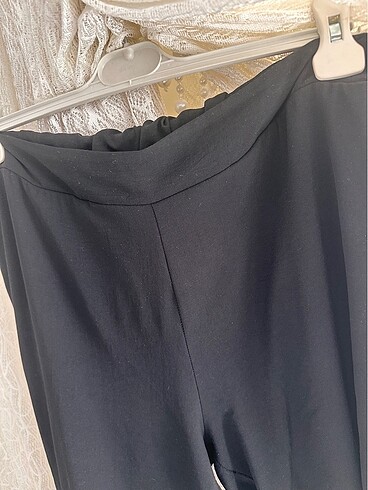 Siyah kaliteli kumaş pantolon iyi durumda