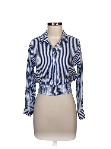 Pull and Bear Bluz %70 İndirimli.
