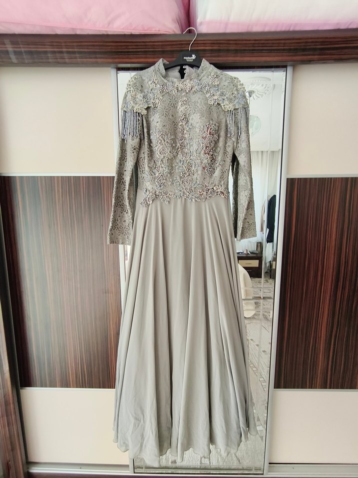 Bir kez giyilmis Belinay marka abiye elbise - Görsel 3