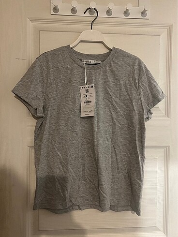Bershka Tshirt