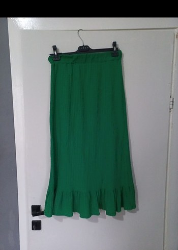 Yeşil Pilili Uzun Kadın Etek - Görsel 3