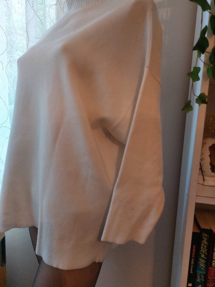 NU Black Beyaz Boğazlı Örgü Kadın Kazak - Görsel 2