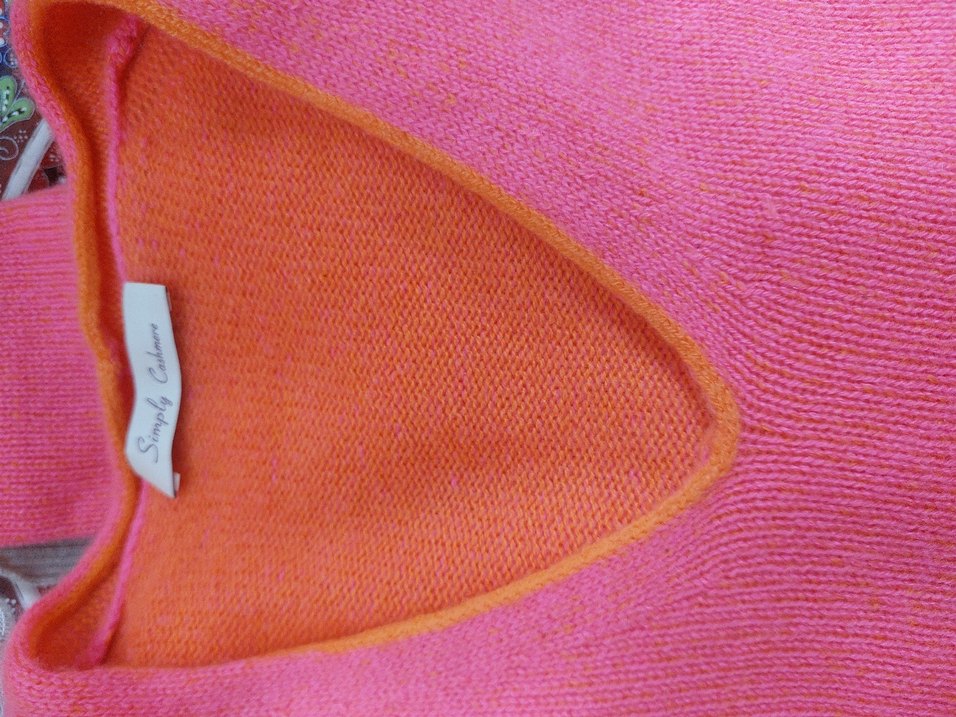 Simply Cashmere Marka, pembe V yaka kaşmir kazak - Görsel 4