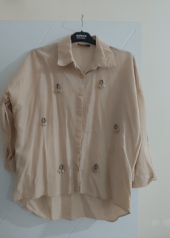 Bej Nakışlı Düğmeli Kadın Keten Gömlek - Görsel 2