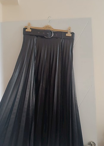 Kadın Siyah Deri Pilili Uzun Etek - Görsel 3