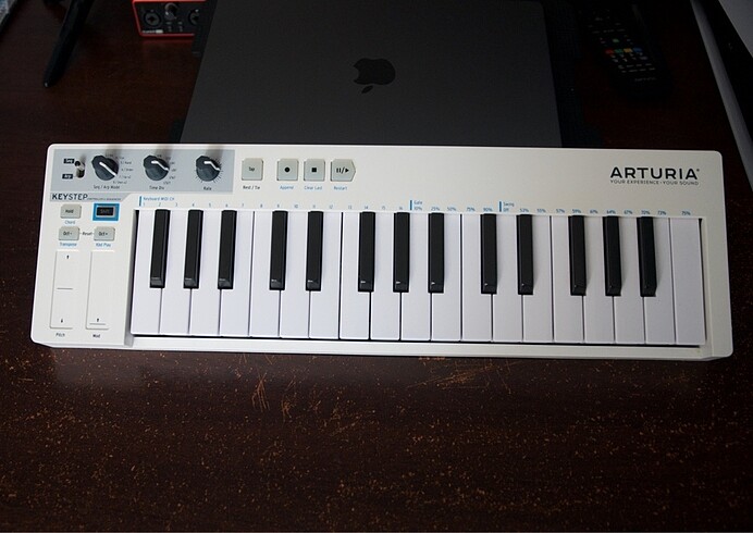 Arturia Keystep 32 midi klavye