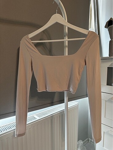 UZUN KOLLU CROP TOP