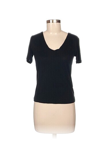 Diğer T-shirt %70 İndirimli.