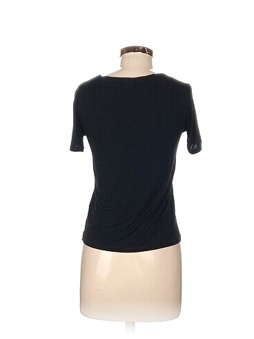 s Beden Diğer T-shirt %70 İndirimli.