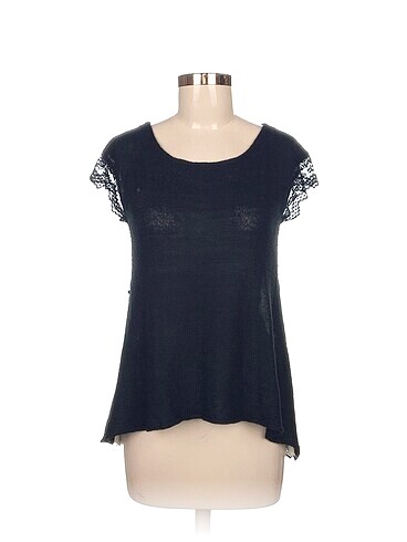 Zara Bluz %70 İndirimli.