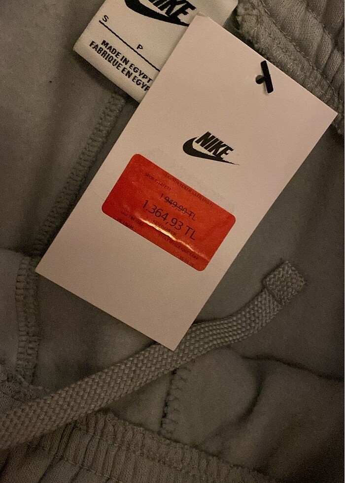 Nike etiketi üstünde - Görsel 2
