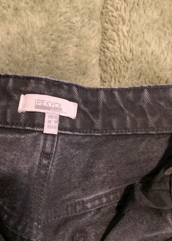 Gri Yırtık Bol Kesim Midi Kot Pantolon - Görsel 2