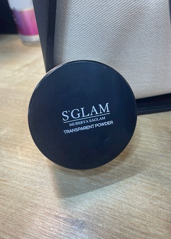 S'GLAM Transparan Pudra Parlak Bej