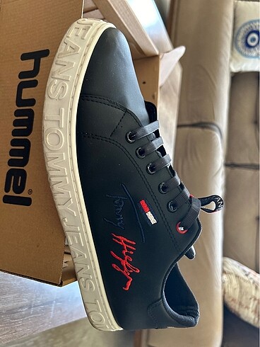 Tommy Hilfiger marka 44 numara ayakkabı