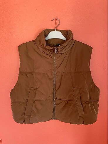 h&m crop yelek mont