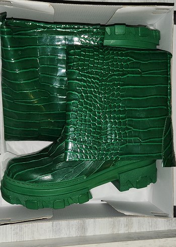 Rugan Krokodil Desenli Çizme - Görsel 9