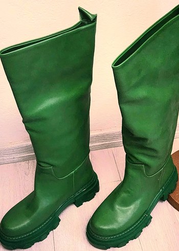 2026 nın Moda Rengi Yeşil Çizme - Görsel 7