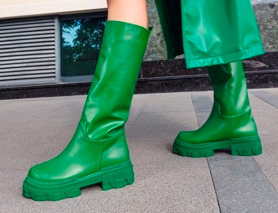 2026 nın Moda Rengi Yeşil Çizme - Görsel 2