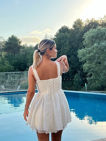 s Beden beyaz Renk Kısa Drapeli Elbise Trend Model Beyaz Elbise