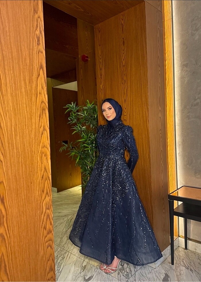 Lacivert tesettür abiye - Görsel 2