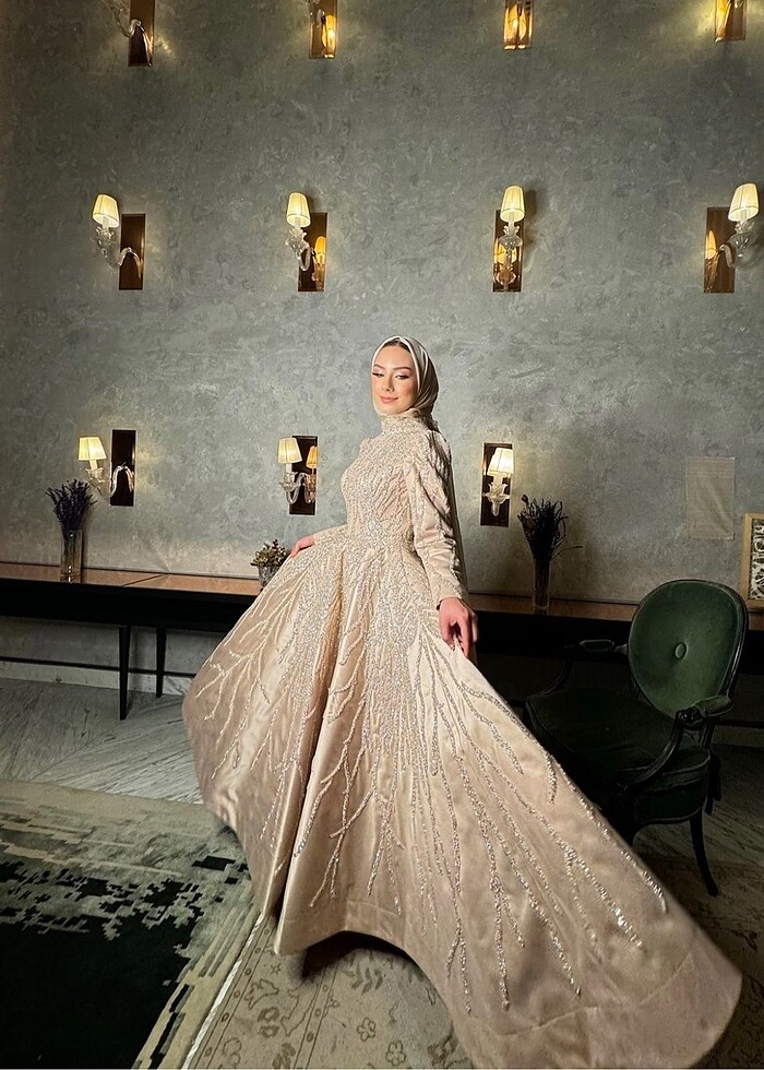 Krem uzun boy taşlı abiye - Görsel 2