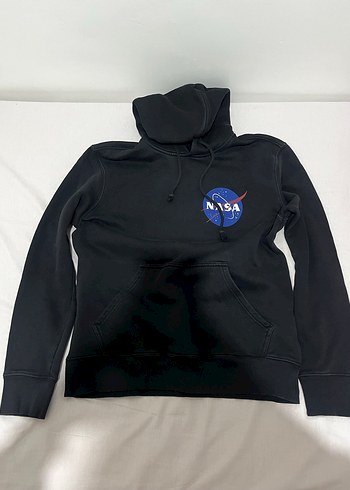 HM Kadın Siyah NASA Baskılı Sweatshirt