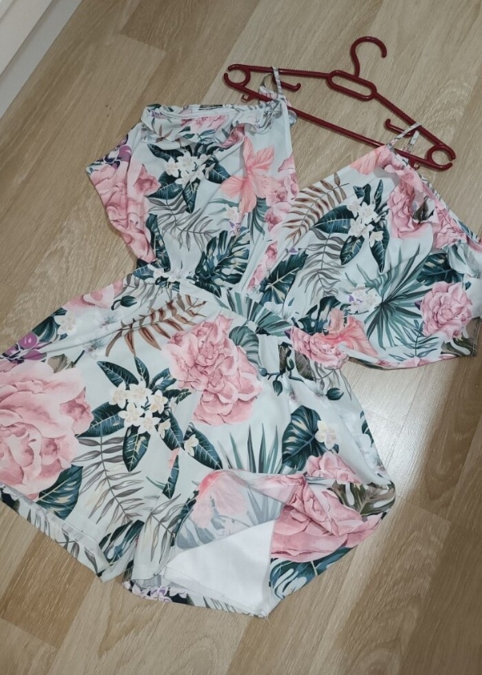 Kısa tulum - Görsel 4