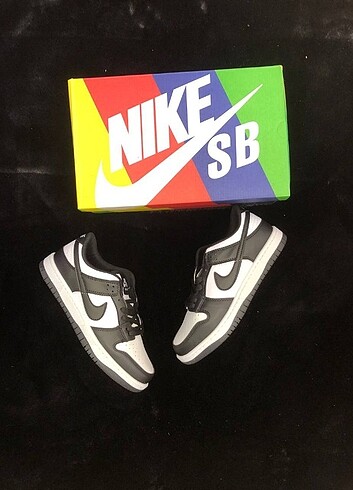 Nike SB Funk panda
