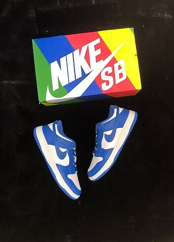 Nike Sb Dunk Low Lacivert Beyaz