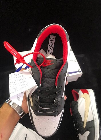 44 Beden Nike Air Jordan Travis SCOTT Low Kırmızı