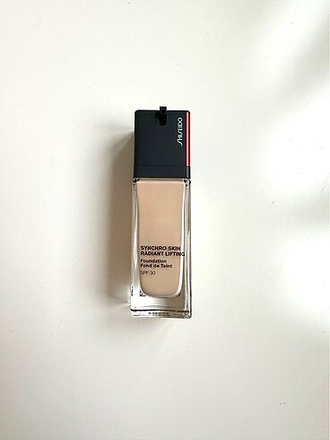  Beden Renk SHISEIDO Synchro Skin Radiant Lifting Fondöten 130 Opal
