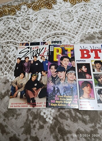 Beden Renk Stray kids, bts dergi