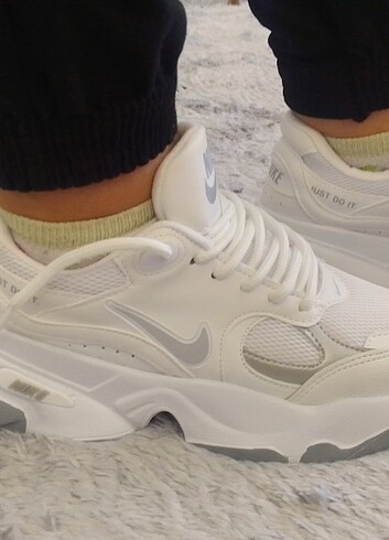 Nike Nike Spor ayakkabı