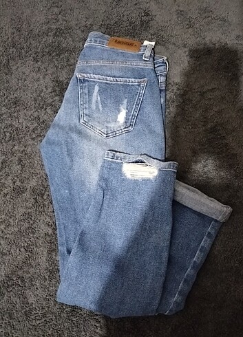 Bershka Mom Jean 