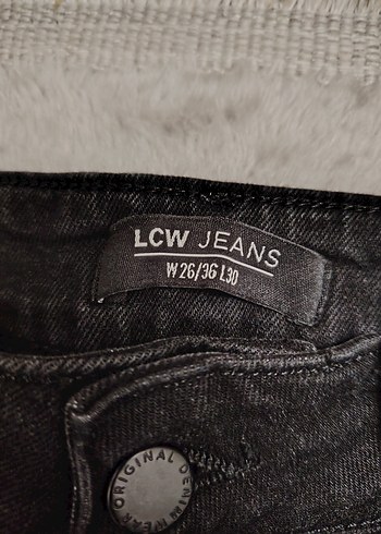 26 Beden Kadın Lc Waikiki Siyah Wide Leg Denim Pantolon