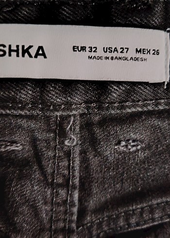 27 Beden Siyah Bershka Kadın Denim Pantolon