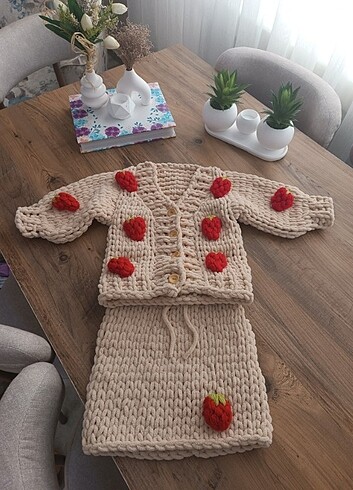 2 Yaş Beden Puffy bebek takımı 