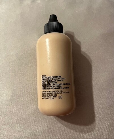 MAC Mac Face And Body Fondoten N1 Rengi