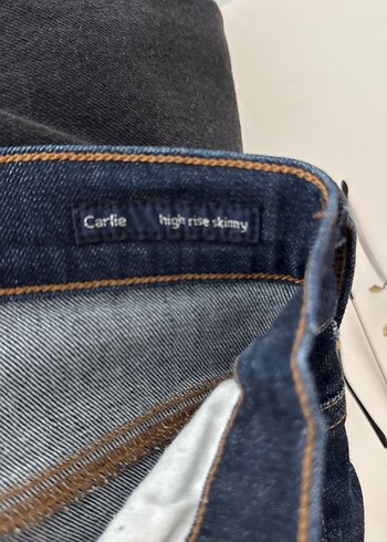 27 Beden Kadın Lacivert Kemerli Denim Pantolon