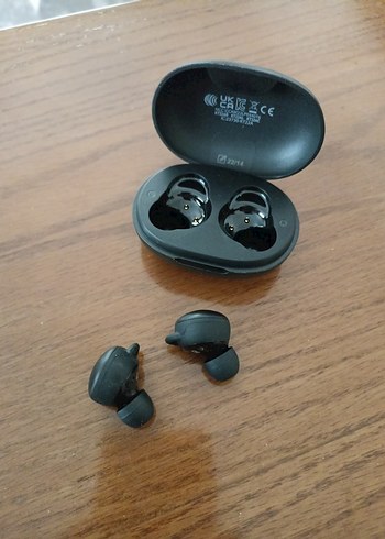 Kablosuz Siyah Kulak İçi Kulaklık ve Şarj Kutusu - Görsel 2