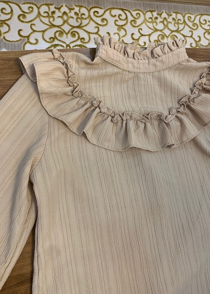 Fırfırlı bluz - Görsel 2