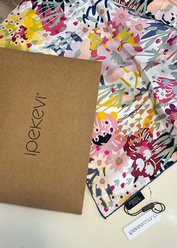 İpekevi çiçekli ekose eşarp - Görsel 5