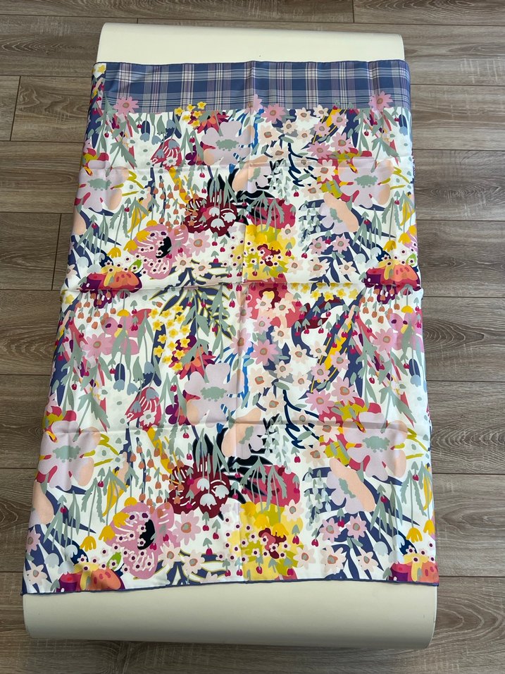 İpekevi çiçekli ekose eşarp - Görsel 2