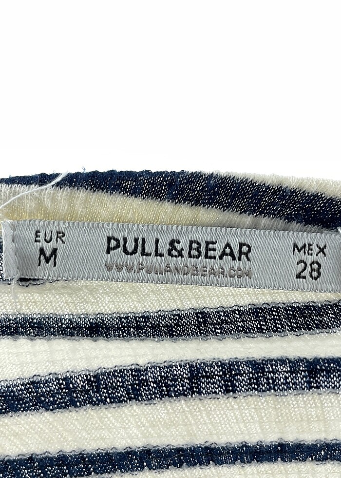 Pull and Bear T-shirt %70 İndirimli. - Görsel 4