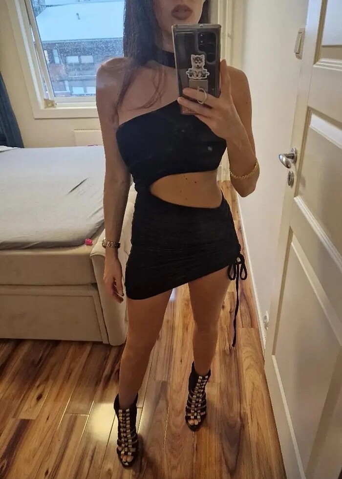 Büzgülü elbise - Görsel 4