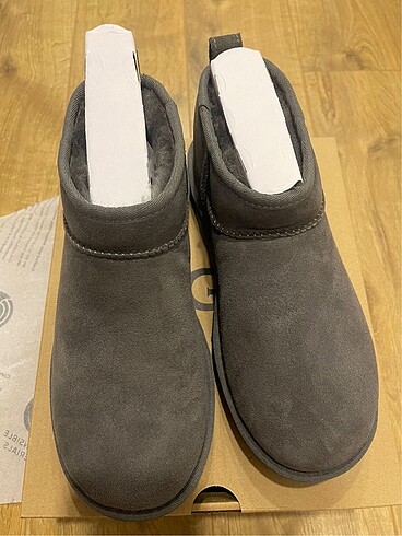 Ugg classic ultra mini