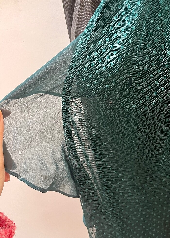 Yeşil Yırtmaçlı Elbise - Görsel 4