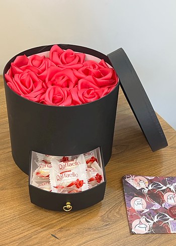 Pembe Gül Kutusunda Raffaello Çikolatalar - Görsel 2
